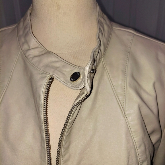 Black Rivet Jackets & Coats Black Rivet Off White Jacket Size Large